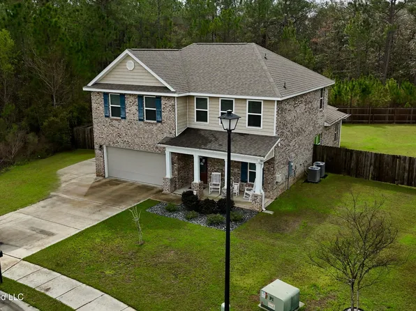 10631 Sweet Bay Dr, Gulfport, MS 39503