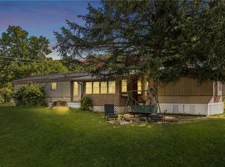 216 Lakeview Cir, Valencia, PA 16059