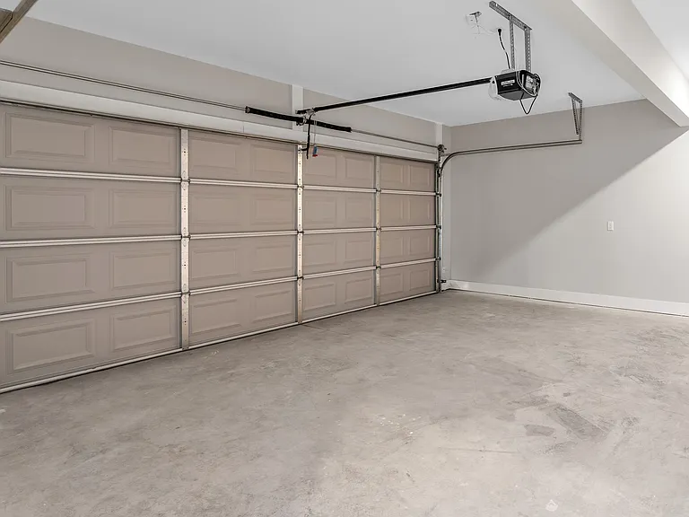 Pointe Villas Bergen Woods — Photo 18