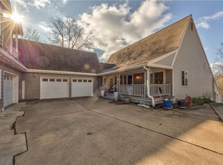 1040 S Wyckford Rd, Olathe, KS 66061