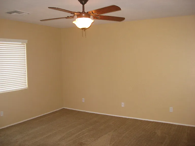 43350 W Elizabeth Ave — Photo 22
