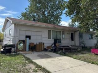 2835 Bellaire Dr, Casper, WY 82604