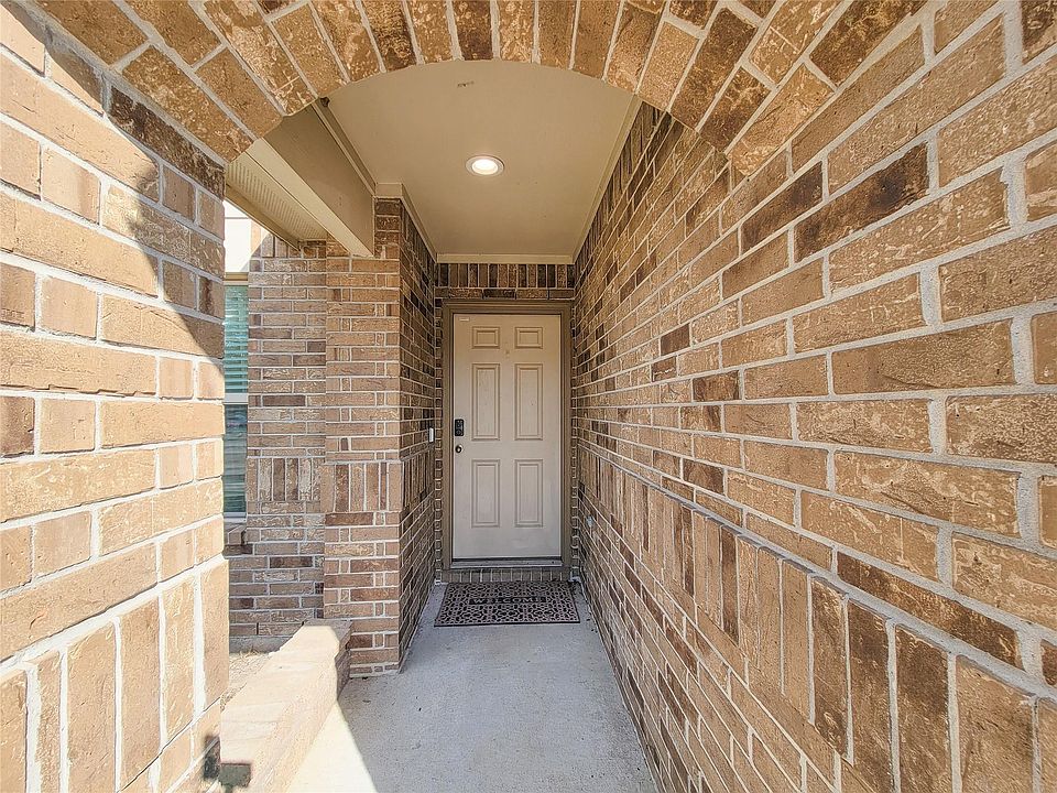 1st image of 8003 Ecru Ln