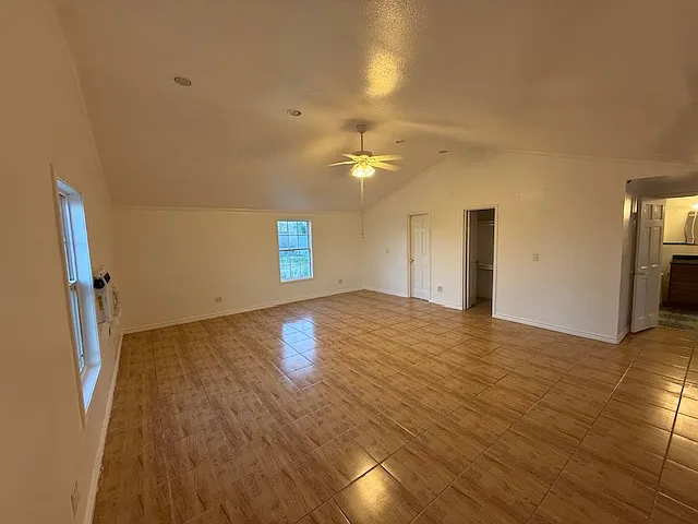 4908 S Clear Creek Rd — Photo 23