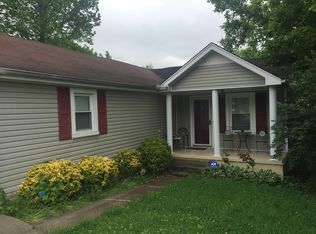 929 Cumberland Dr, Clarksville, TN 37040