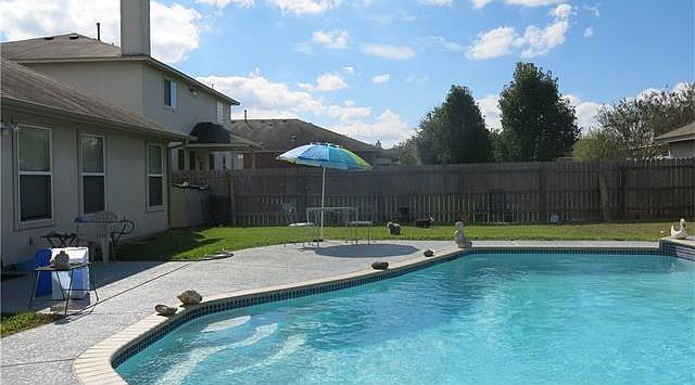 1st image of 305 Silverado Dr