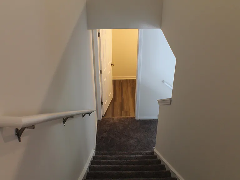 1601 Albany St — Photo 7