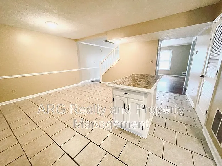 2142 Fairway Ct SE #A — Photo 22