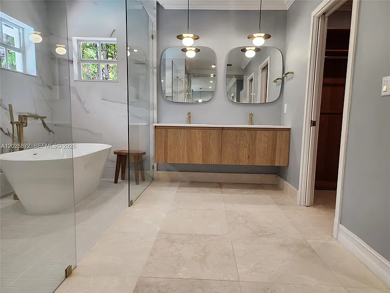 935 Alfonso Ave — Photo 7