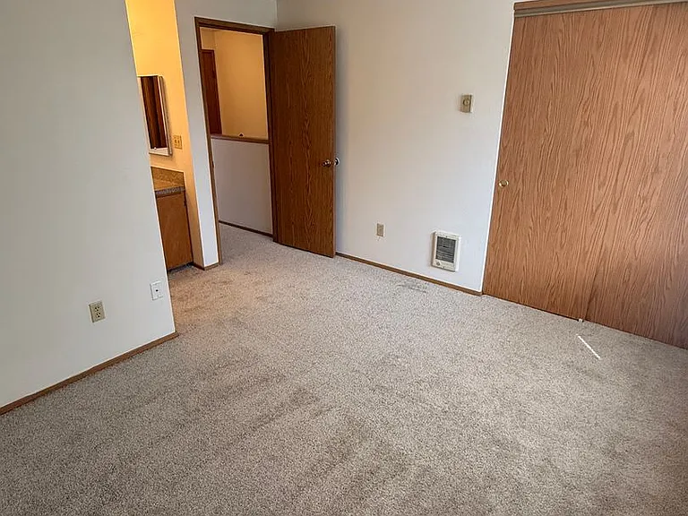 CCH5114--Apple Knoll Townhomes — Photo 11