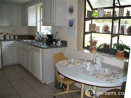 Kitchen/Breakfast nook