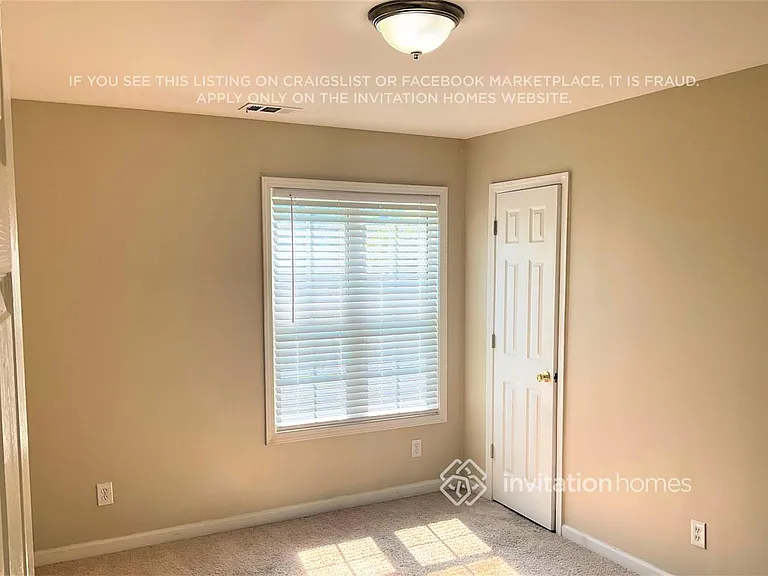 2380 Thornberry Dr — Photo 7