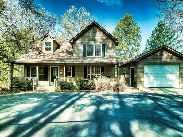 513 Lapidary Ln, Young Harris, GA 30582