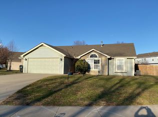3010 Carrington Ln, Lawrence, KS 66049