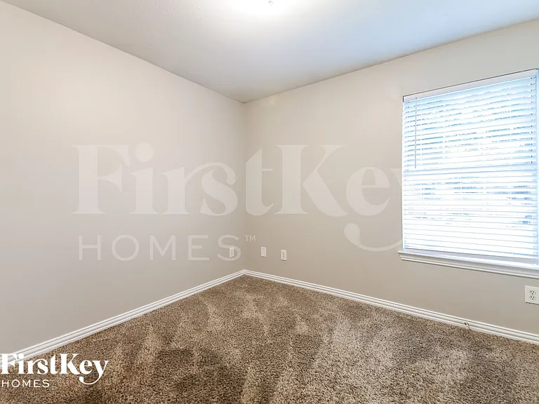 1607 Coleman St — Photo 14