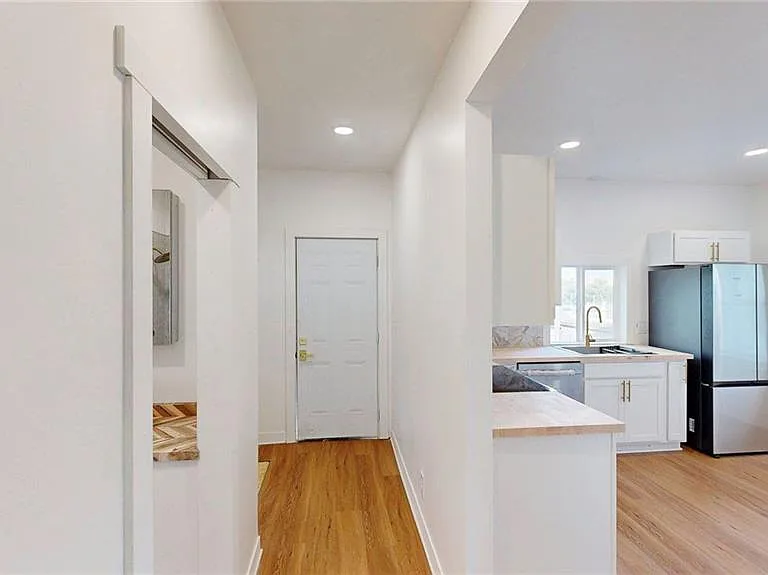 912 Ohio Ave — Photo 15