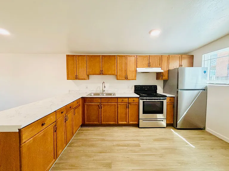 The Derby Apartments — Photo 29