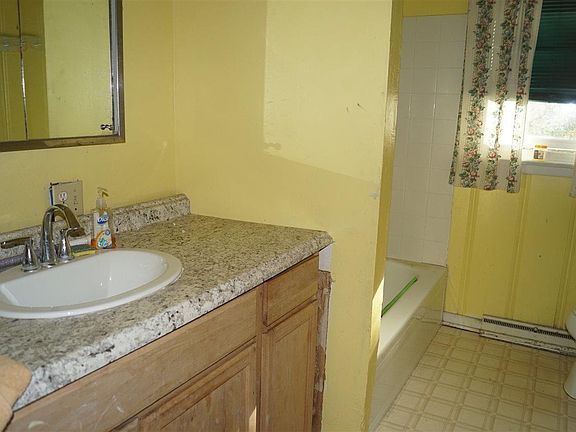 5th image of 993 County Road 1073