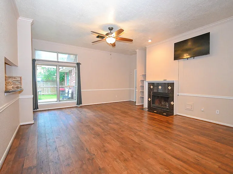 16302 Ash Point Ln — Photo 16