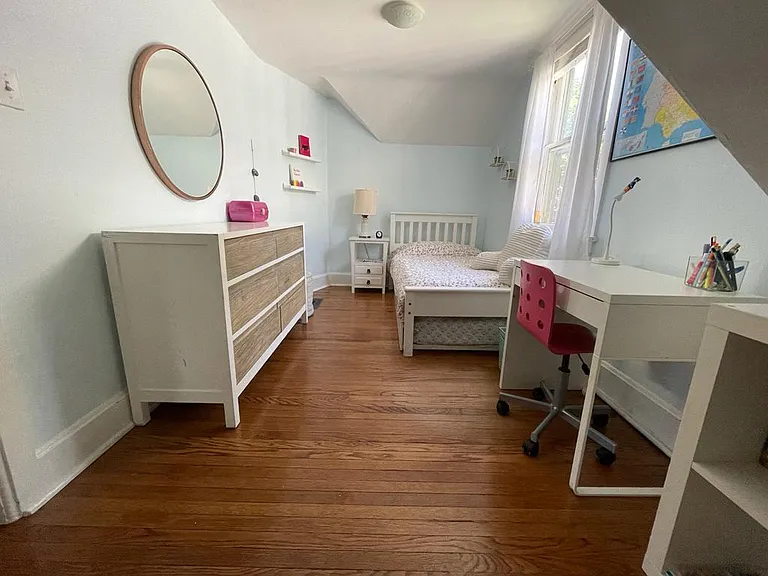 1119 Wesley Ave — Photo 19