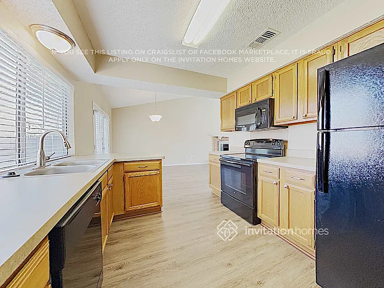 503 Thorn Wood Dr — Photo 6