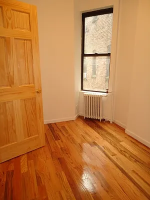 Rented by Village Living Realty | media 4