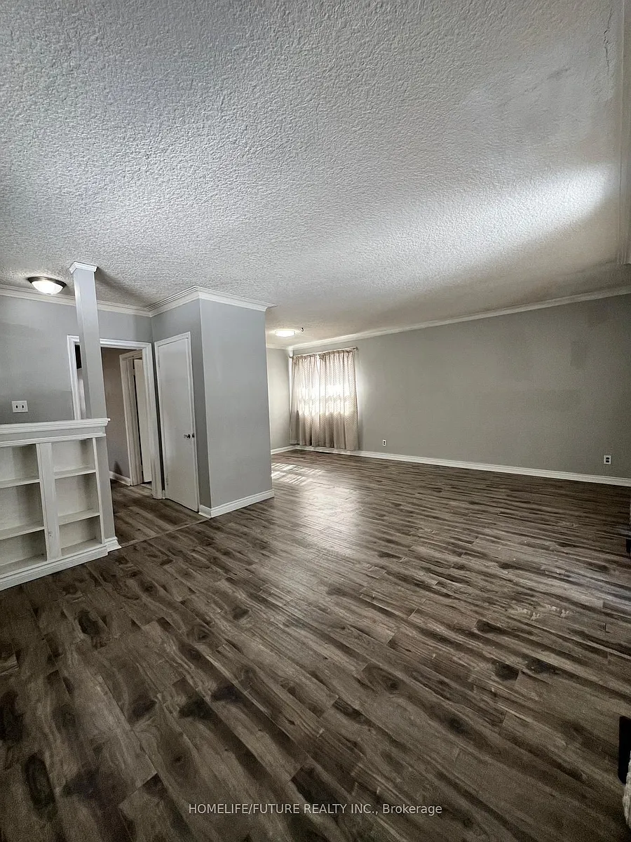 Building Photo - 21 Mackinac Cres #MAIN