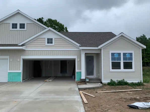 12436 Newbridge Dr #7, Grand Haven, MI 49417