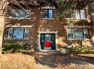 920 N 37th St, Milwaukee, WI 53208