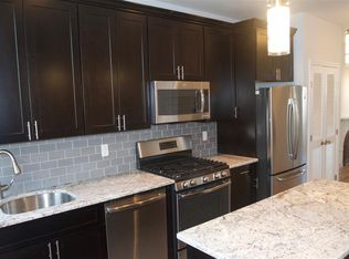 106 5th St APT 2, Hoboken, NJ 07030