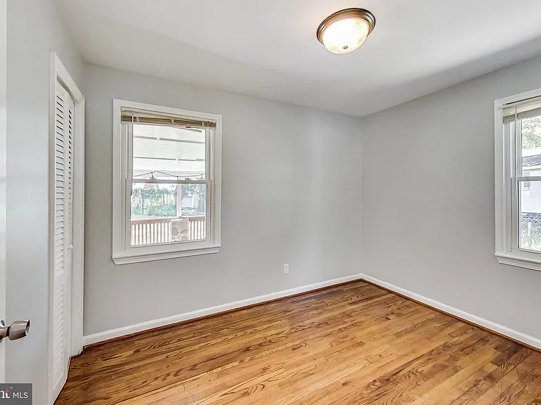 6641 Barrett Rd — Photo 17