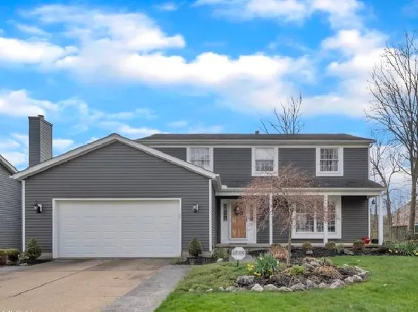 13293 Tradewinds Dr, Strongsville, OH 44136