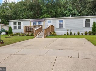 460 Sarah Anne Dr, Lothian, MD 20711