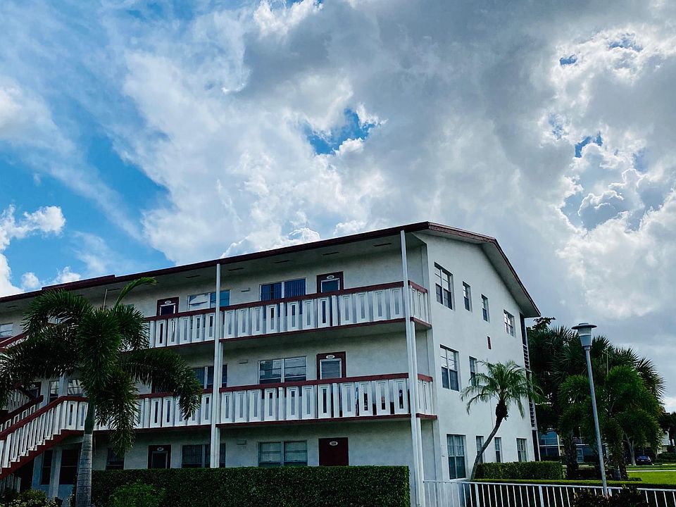 Home For Sale In Century Village