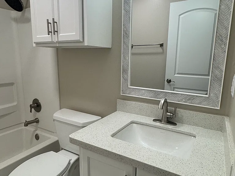 2nd Bathroom