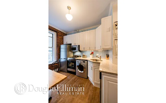 Sold by Douglas Elliman | media 8