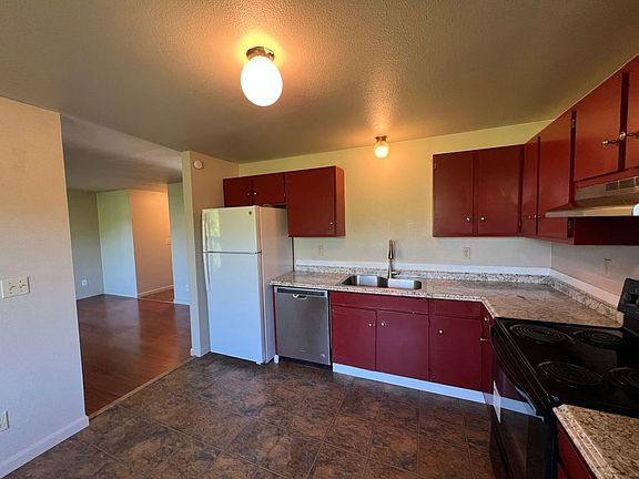5th image of 13303 98th Avenue Ct E APT C