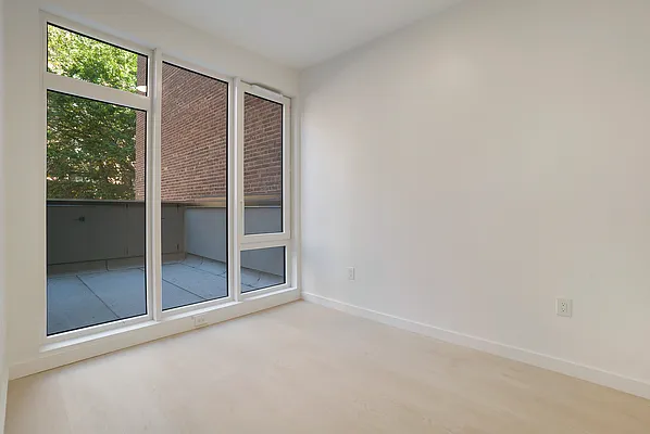 Rented by EXR | media 4