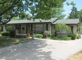 1202 Briarwood Dr, Port Huron, MI