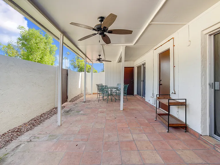 920 W Solcito Ln — Photo 33