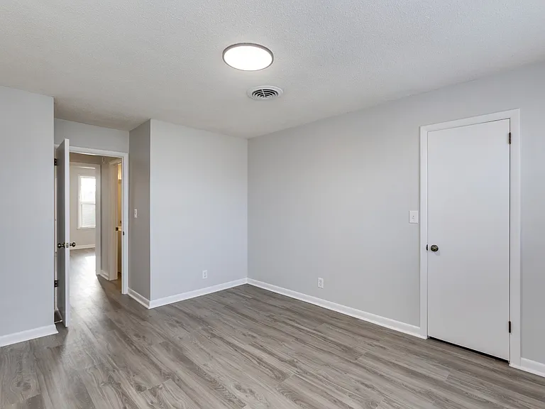 1032 Hickory Hill Ln — Photo 18