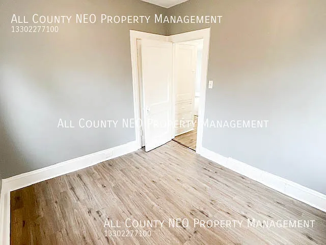 3310 E 134th St #DOWN — Photo 12