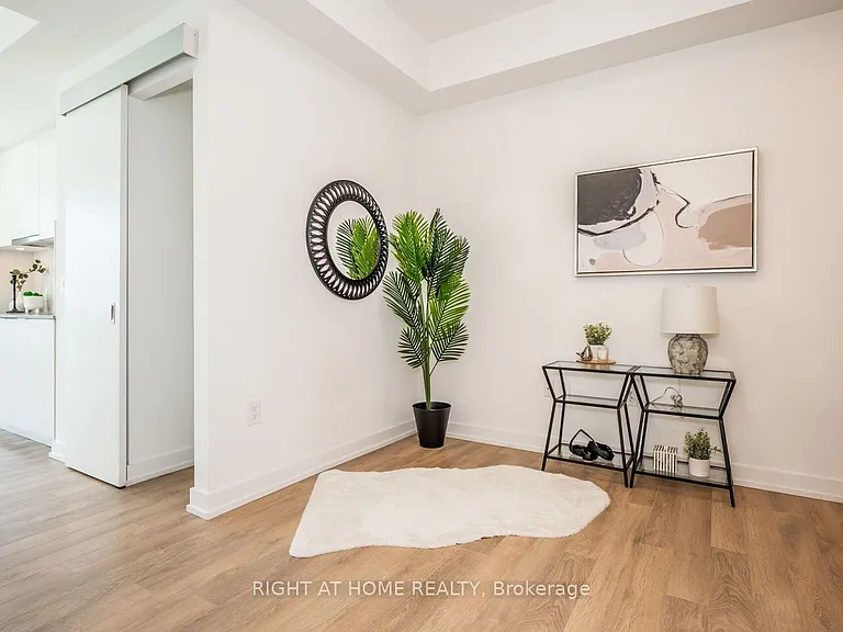 158 Front St E #1613 — Photo 5