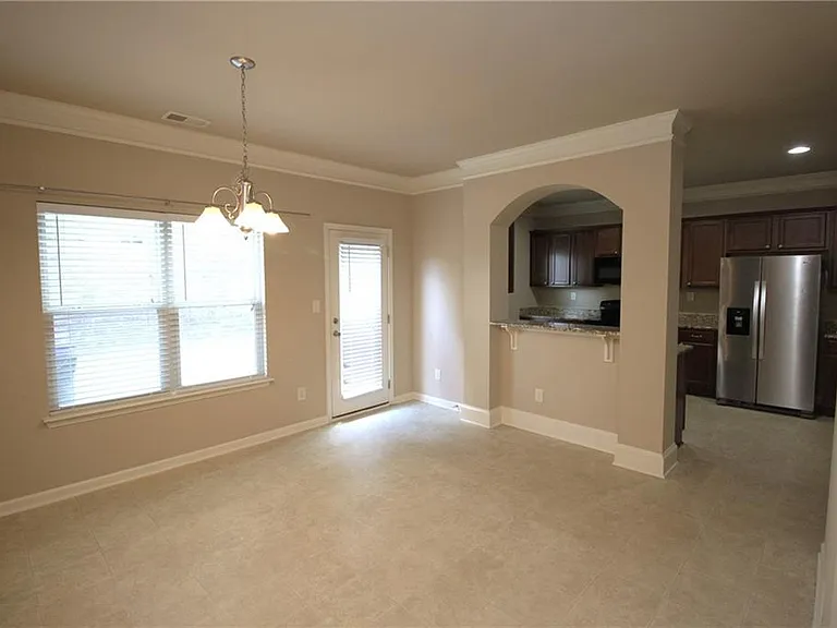 1317 Castleberry Dr — Photo 7