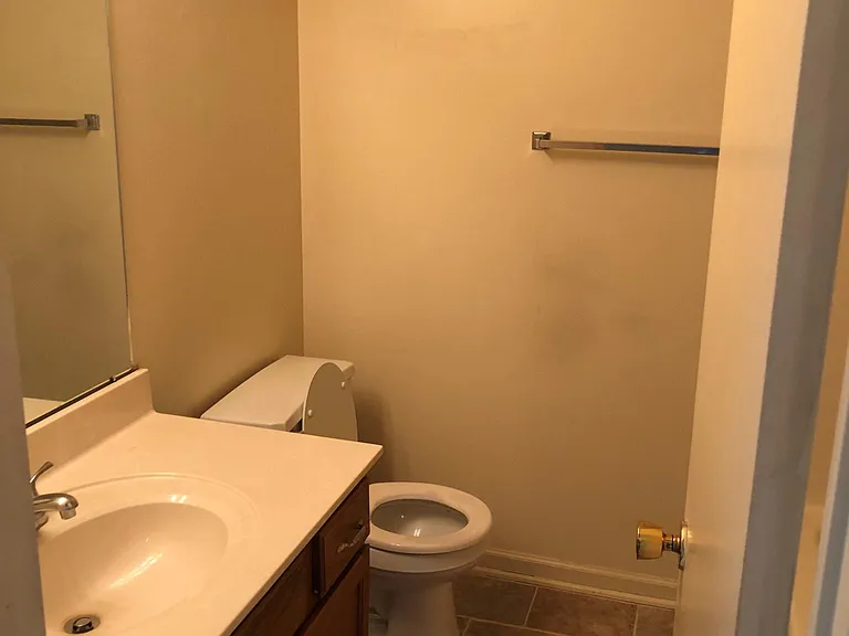 2304 Raleigh Ct #6 — Photo 9