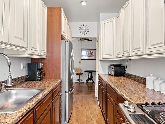 2nd image of 1711 Davidson Ave APT 5C