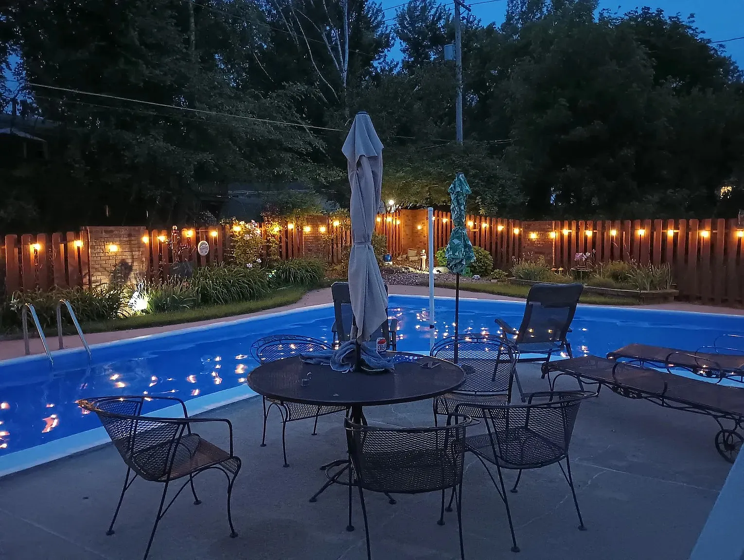 3 bed, 1946 sqft, $2,200 — Photo 3