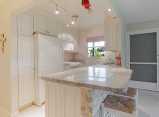 1042 North Dr APT A, Delray Beach, FL 33445