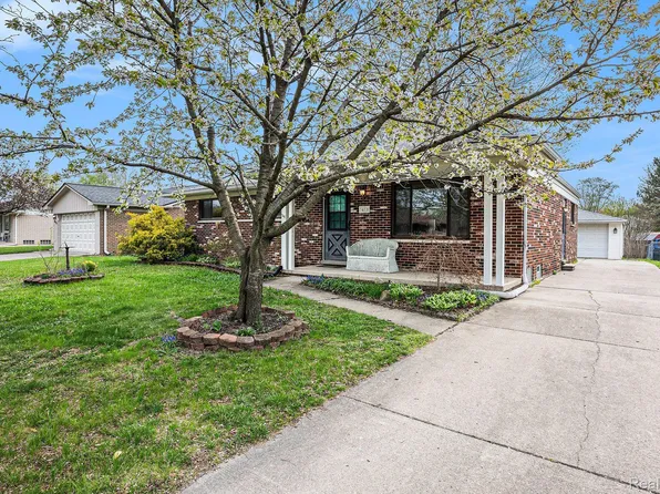 3410 Pasadena Dr, Troy, MI 48083