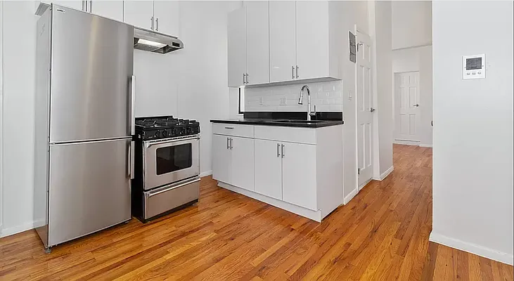 Rented by REAL New York | media 3